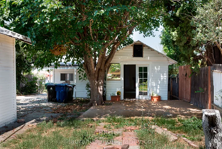 beltran-backyard-before-d04d8b73-2a6c998c0a0e46c5a845376cc9458912 beltran-backyard-before-d04d8b73-2a6c998c0a0e46c5a845376cc9458912