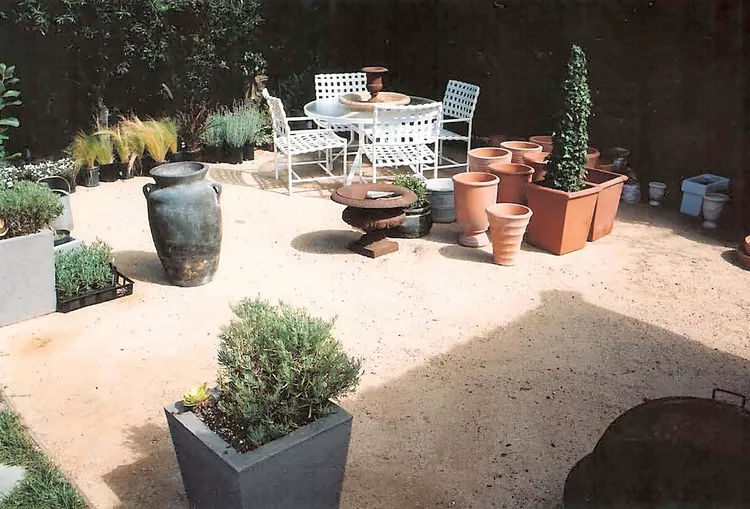 patio-backyard-makeover-35b7ea20-2e1a2d1f4a1d4b32a399af1626d88a83 patio-backyard-makeover-35b7ea20-2e1a2d1f4a1d4b32a399af1626d88a83